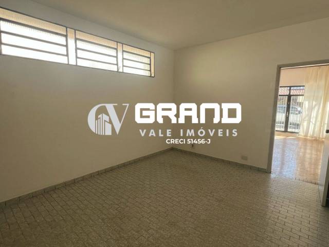 Casa para Venda em São José dos Campos - 4