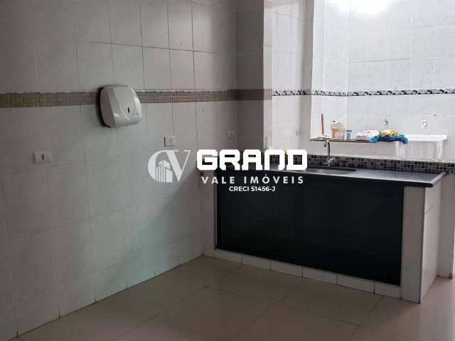 Casa para Venda em São José dos Campos - 4