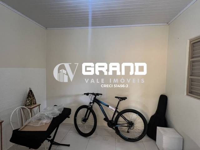 Casa para Venda em São José dos Campos - 4