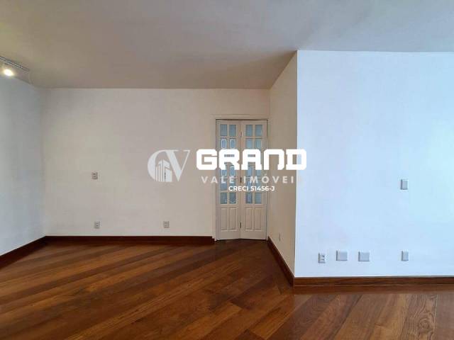 Apartamento para Venda em São José dos Campos - 2