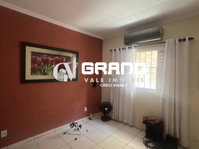 Casa para Venda em São José dos Campos - 4