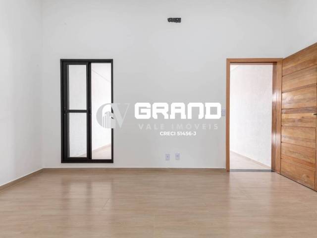 Casa para Venda em São José dos Campos - 4