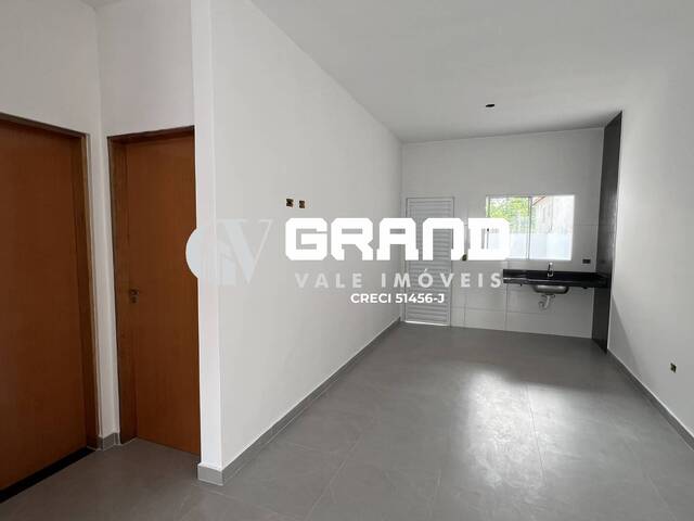 Casa para Venda em São José dos Campos - 5