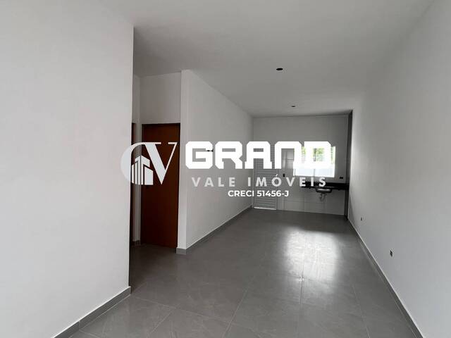 Casa para Venda em São José dos Campos - 4