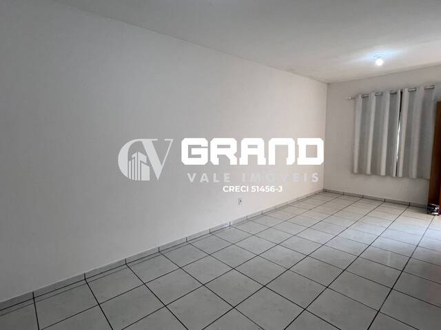 Casa para Venda em São José dos Campos - 3