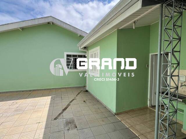 Casa para Venda em São José dos Campos - 2