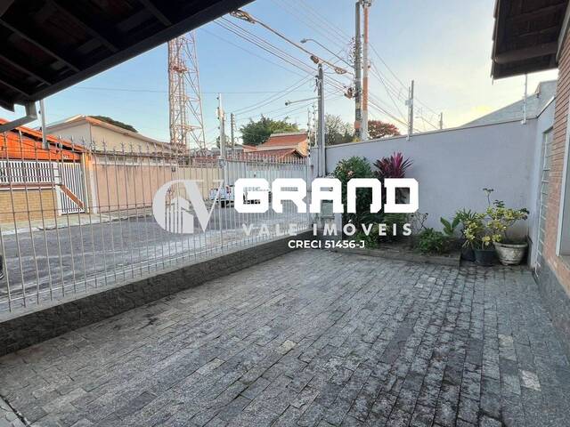 Casa para Venda em São José dos Campos - 4