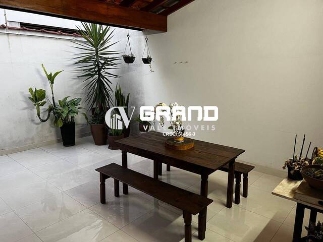 Casa para Venda em São José dos Campos - 5