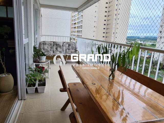 Apartamento para Venda em São José dos Campos - 2