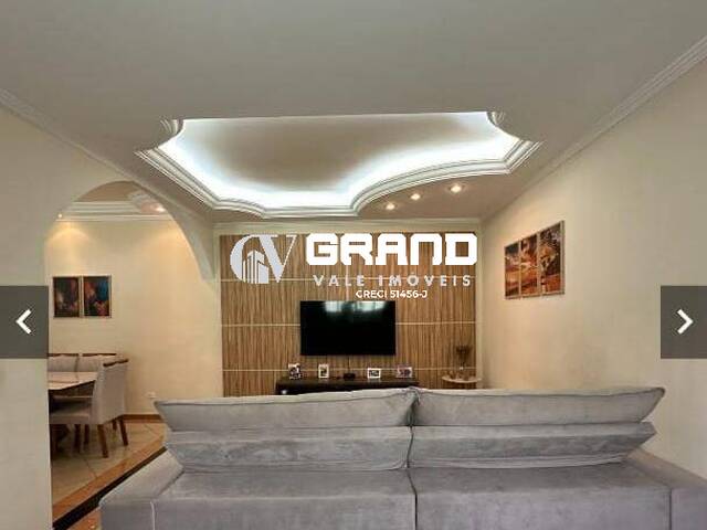 Casa para Venda em São José dos Campos - 3