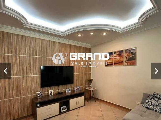 Casa para Venda em São José dos Campos - 4
