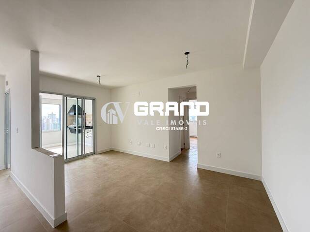 Apartamento para Venda em São José dos Campos - 2