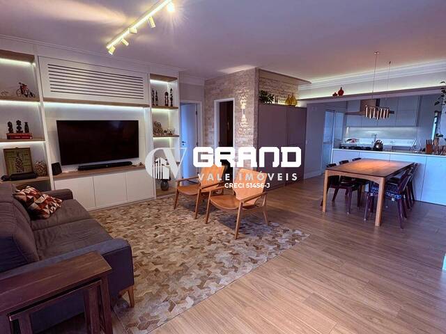 Apartamento para Venda em São José dos Campos - 2