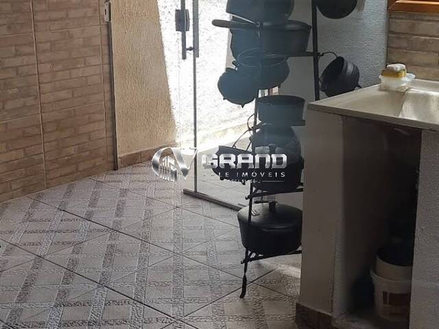 Casa para Venda em São José dos Campos - 4