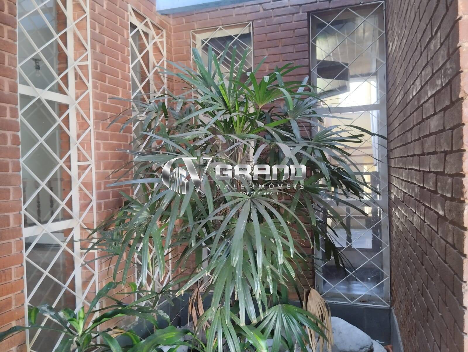 Casa, 6 quartos, 320 m² - Foto 4