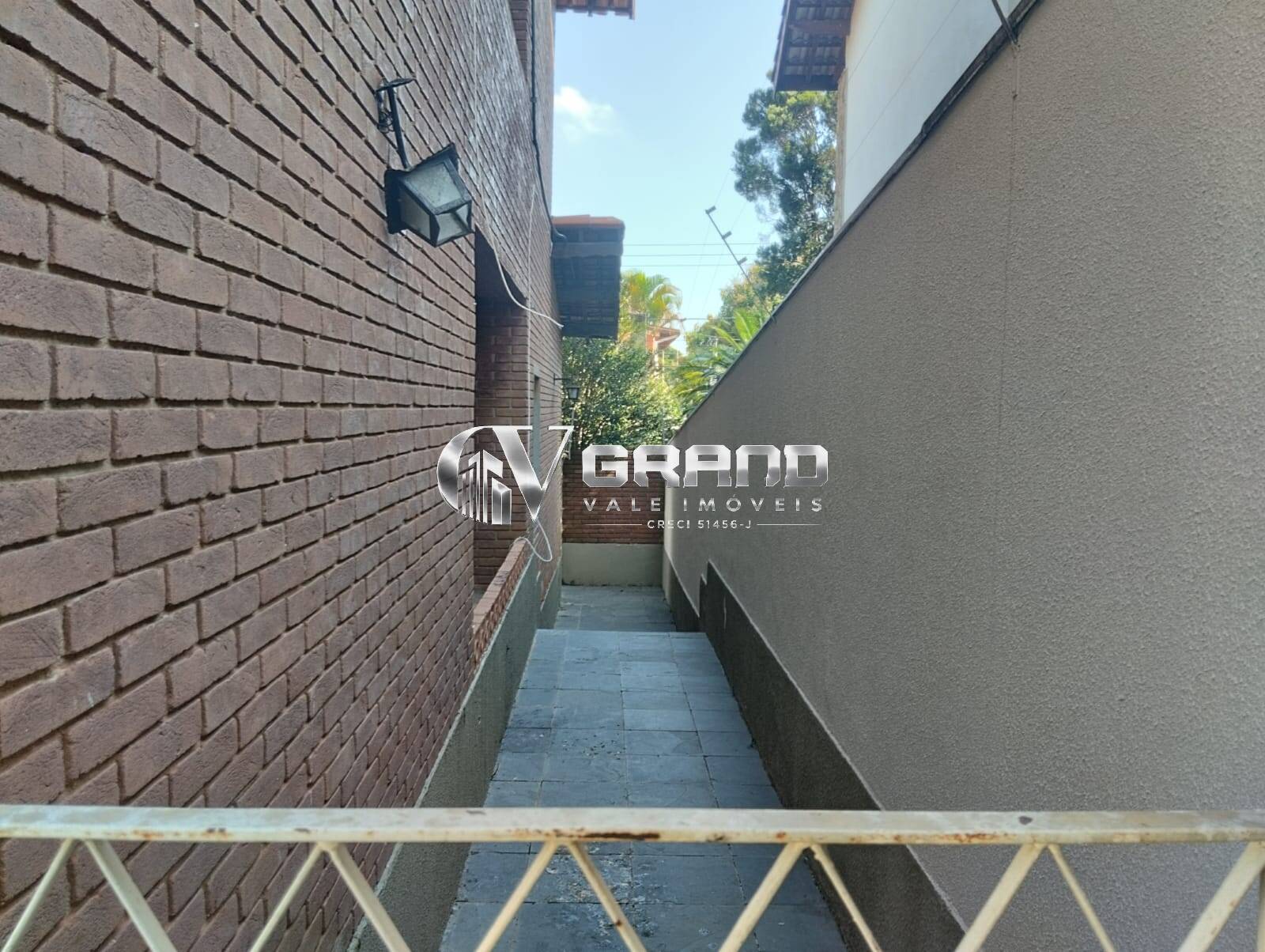 Casa, 6 quartos, 320 m² - Foto 29