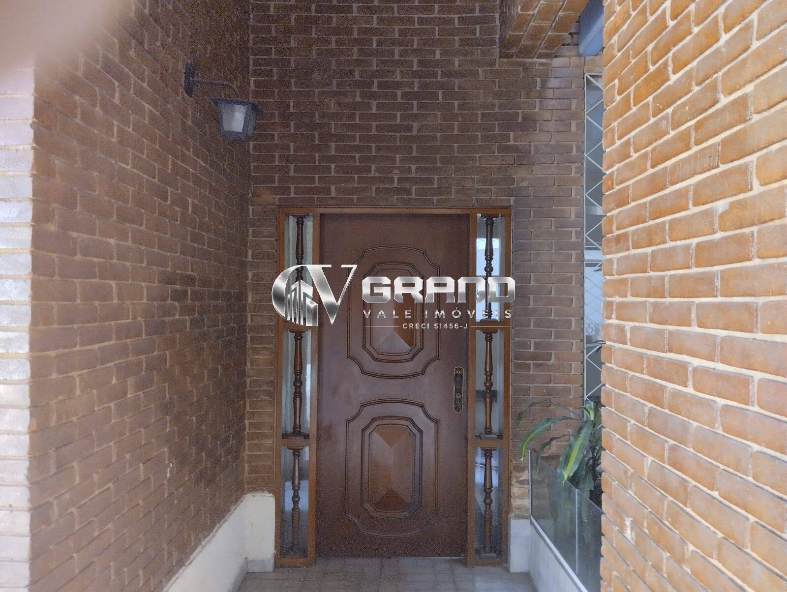 Casa, 6 quartos, 320 m² - Foto 3