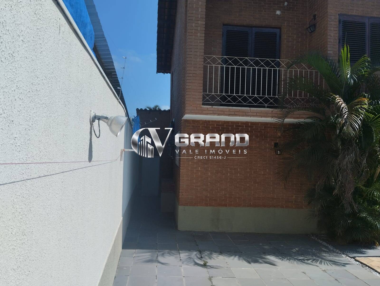 Casa, 6 quartos, 320 m² - Foto 2