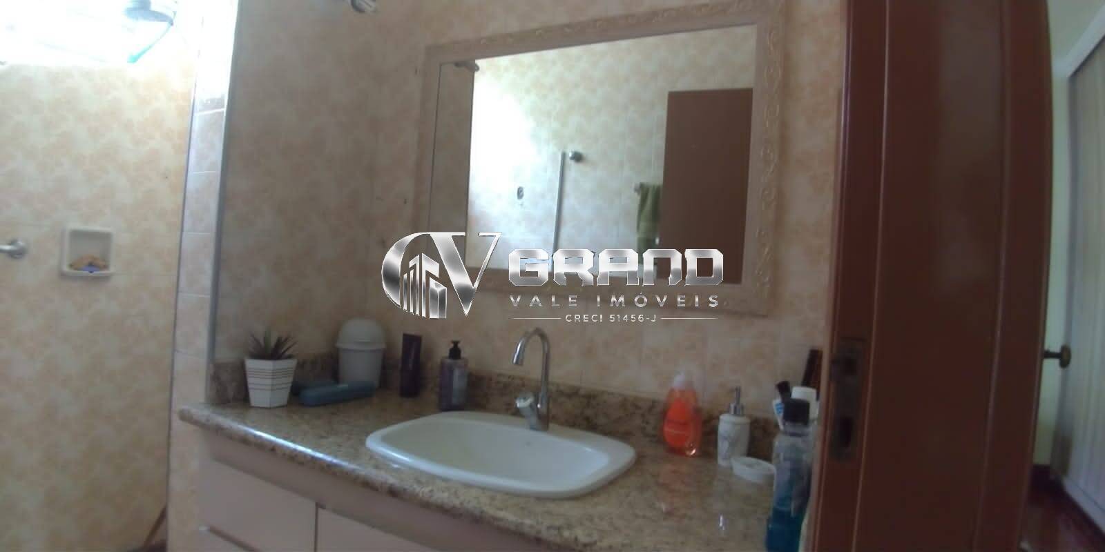 Casa, 3 quartos, 270 m² - Foto 28