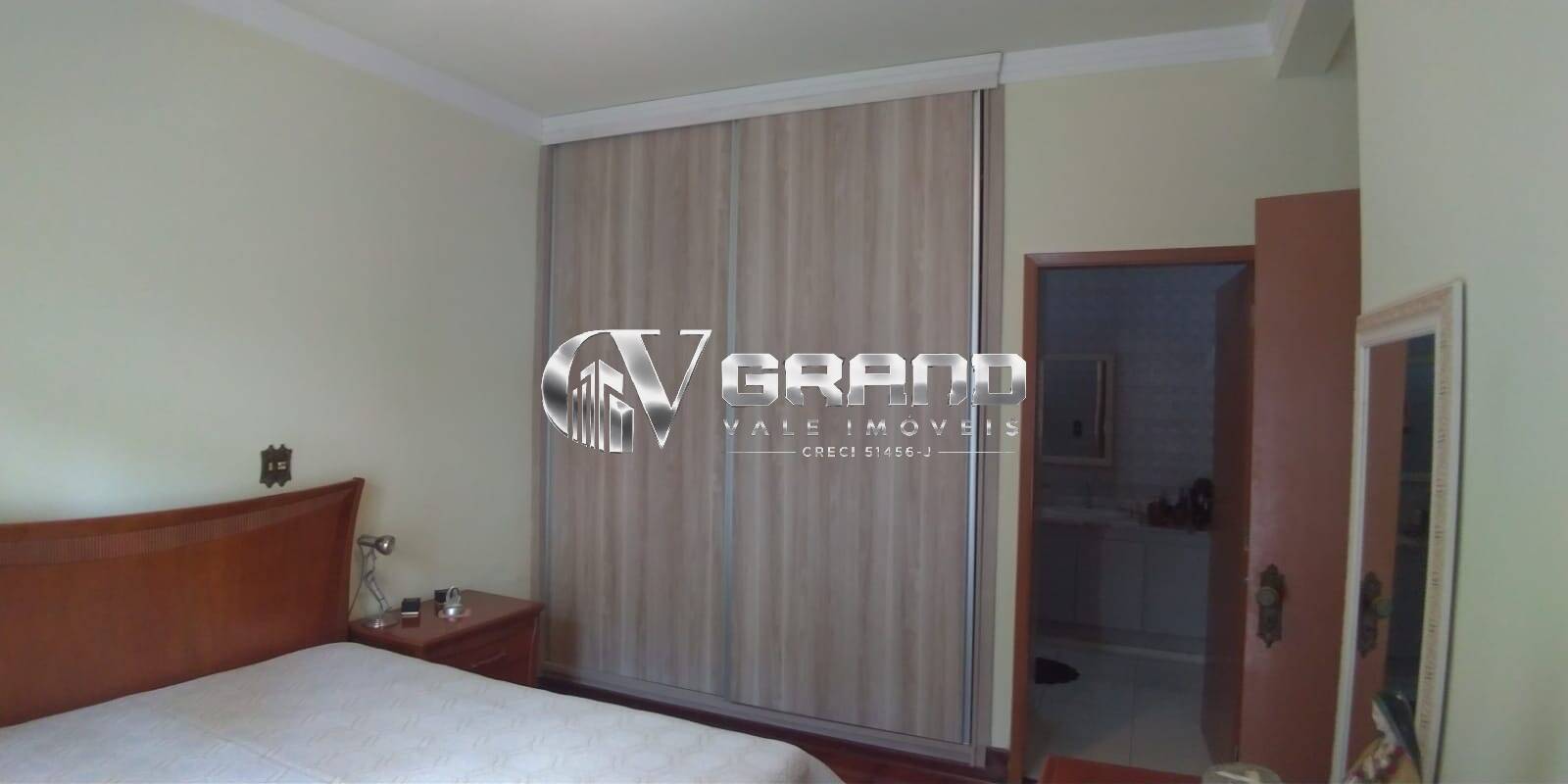 Casa, 3 quartos, 270 m² - Foto 23