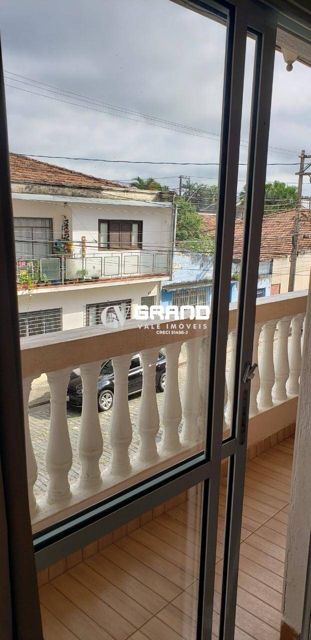 Casa, 3 quartos, 200 m² - Foto 9