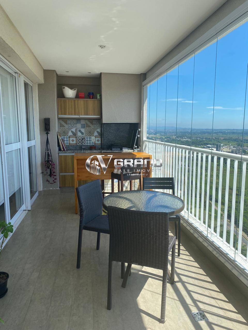 Apartamento, 3 quartos, 142 m² - Foto 1