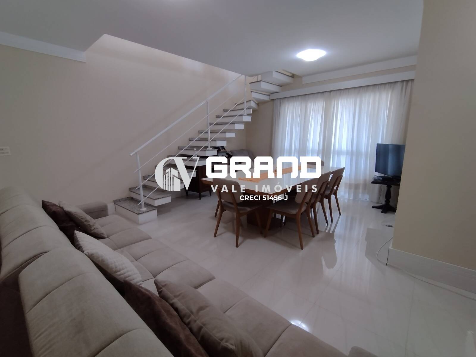 Apartamento, 4 quartos, 243 m² - Foto 2