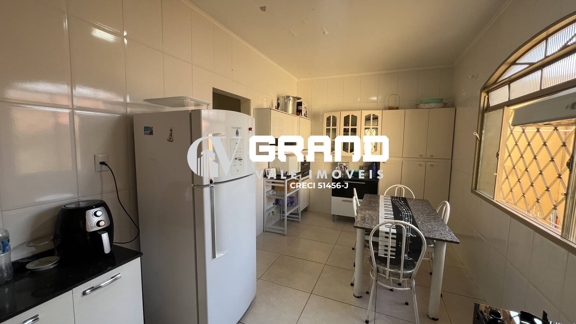 Casa, 5 quartos, 190 m² - Foto 3