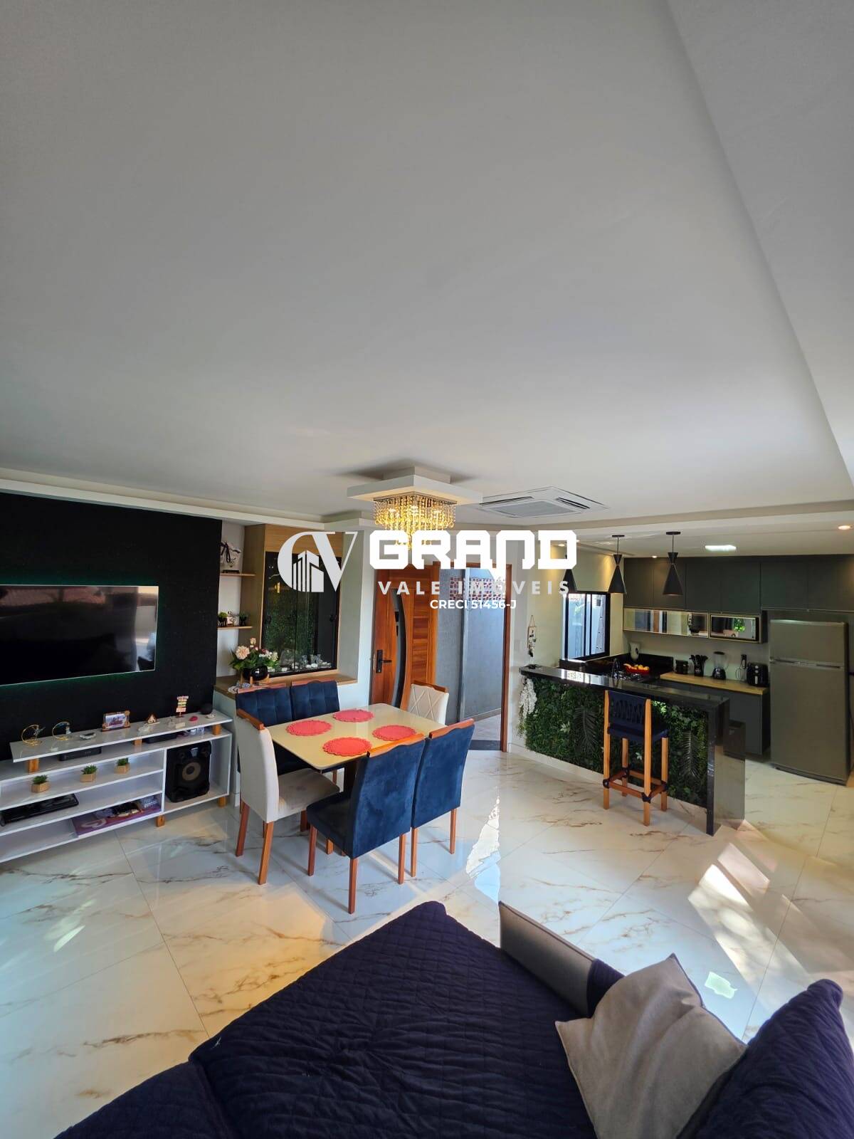 Casa, 3 quartos, 260 m² - Foto 1