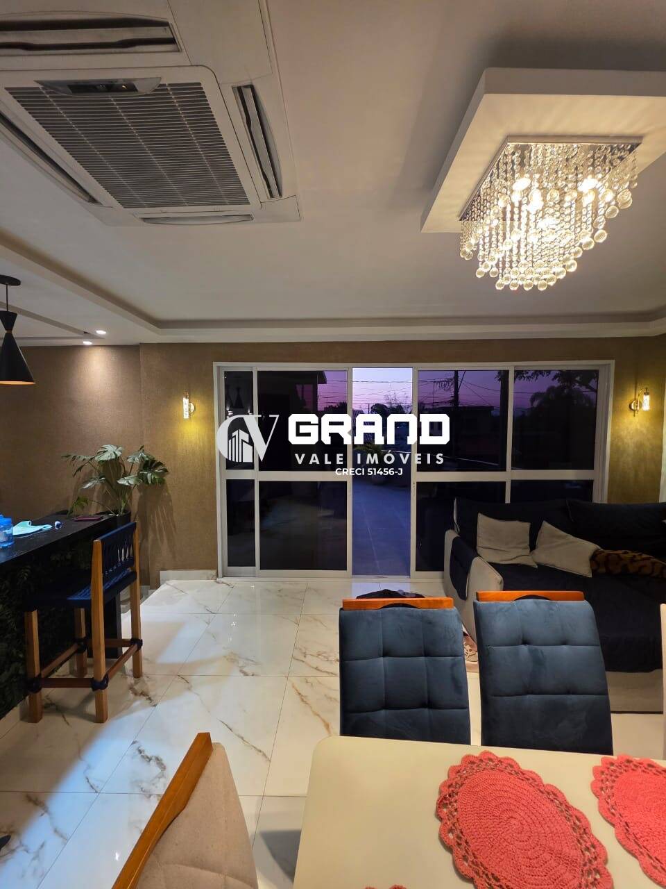 Casa, 3 quartos, 260 m² - Foto 11