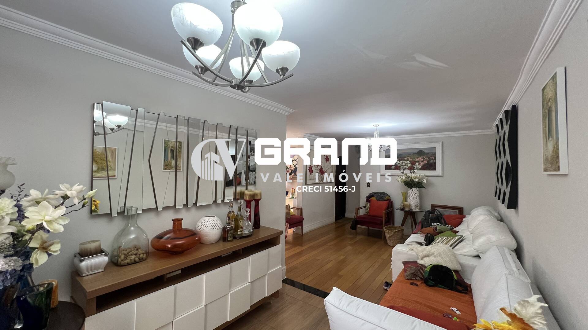 Casa, 4 quartos, 220 m² - Foto 1