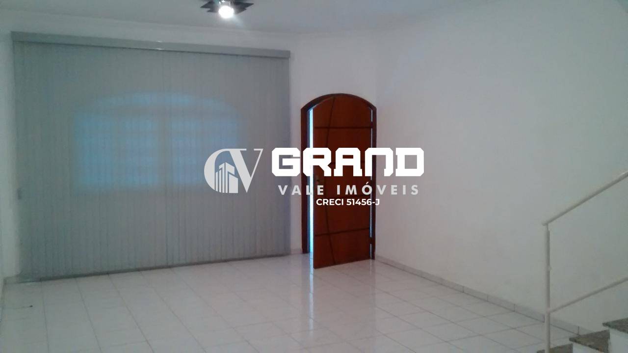 Casa, 3 quartos, 206 m² - Foto 1