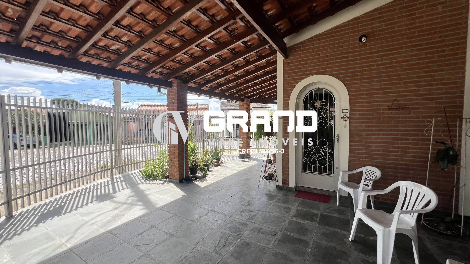 Casa, 5 quartos, 147 m² - Foto 2