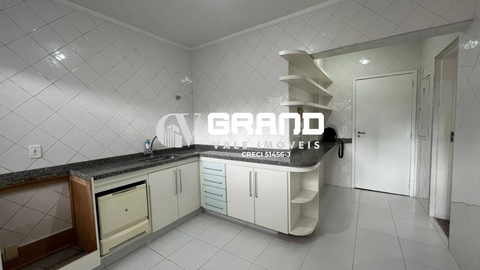Apartamento, 4 quartos, 132 m² - Foto 4