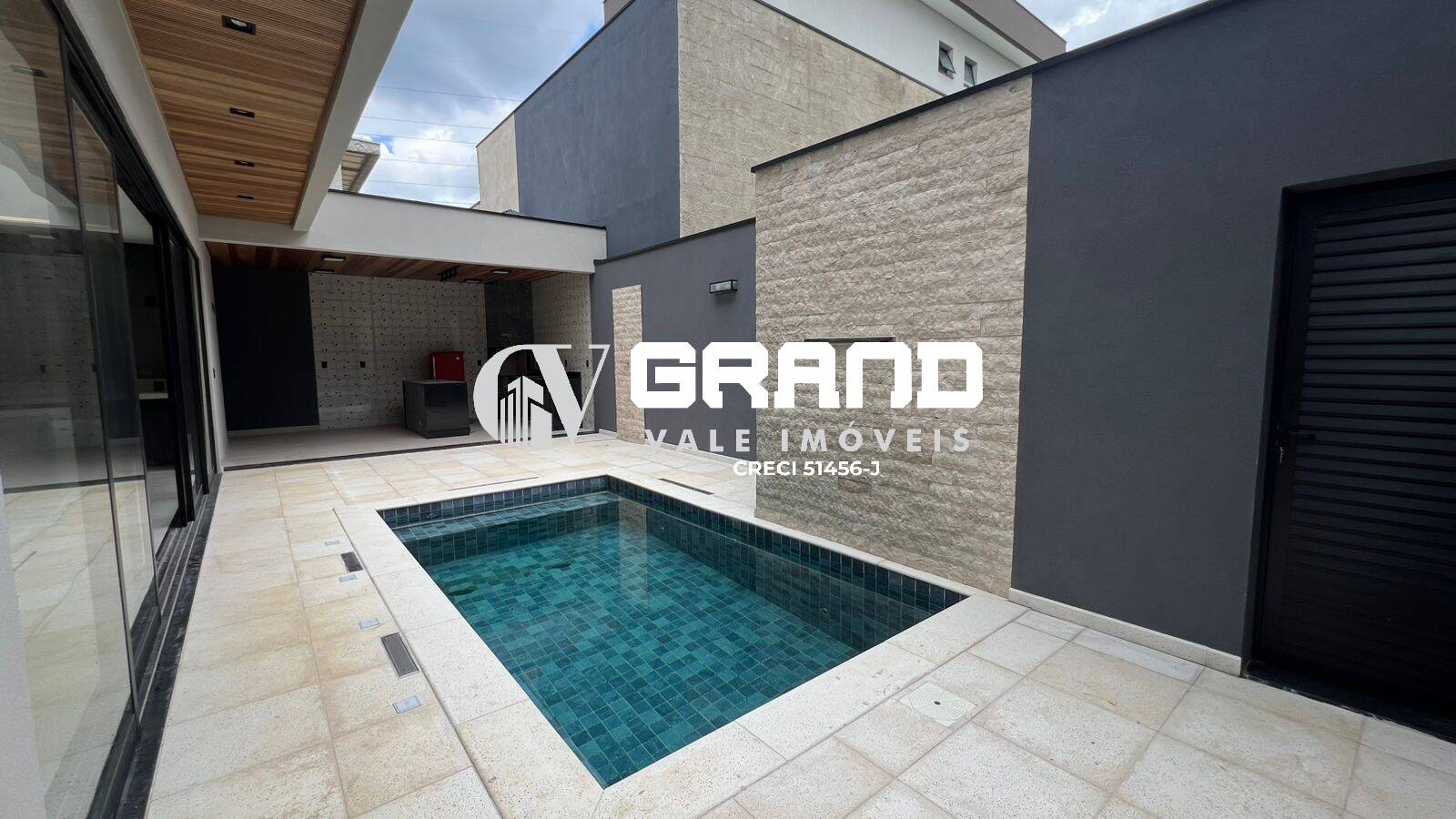 Casa, 4 quartos, 290 m² - Foto 4