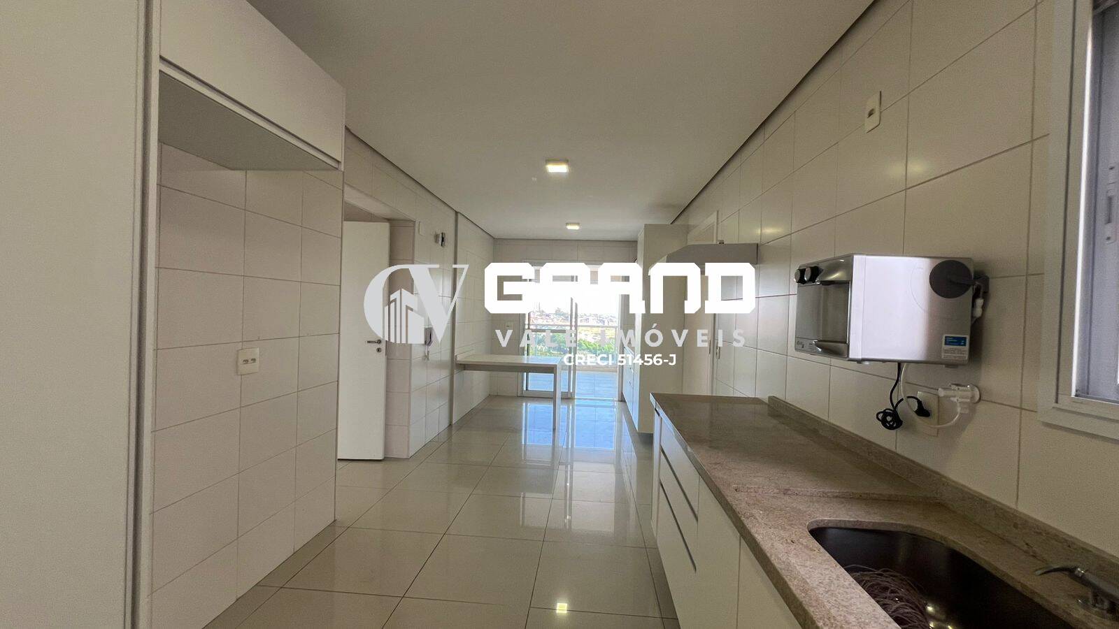 Apartamento, 4 quartos, 245 m² - Foto 12