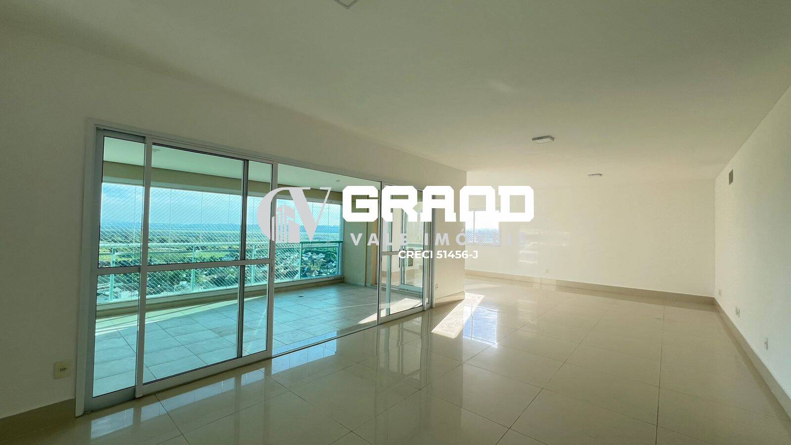 Apartamento, 4 quartos, 259 m² - Foto 2