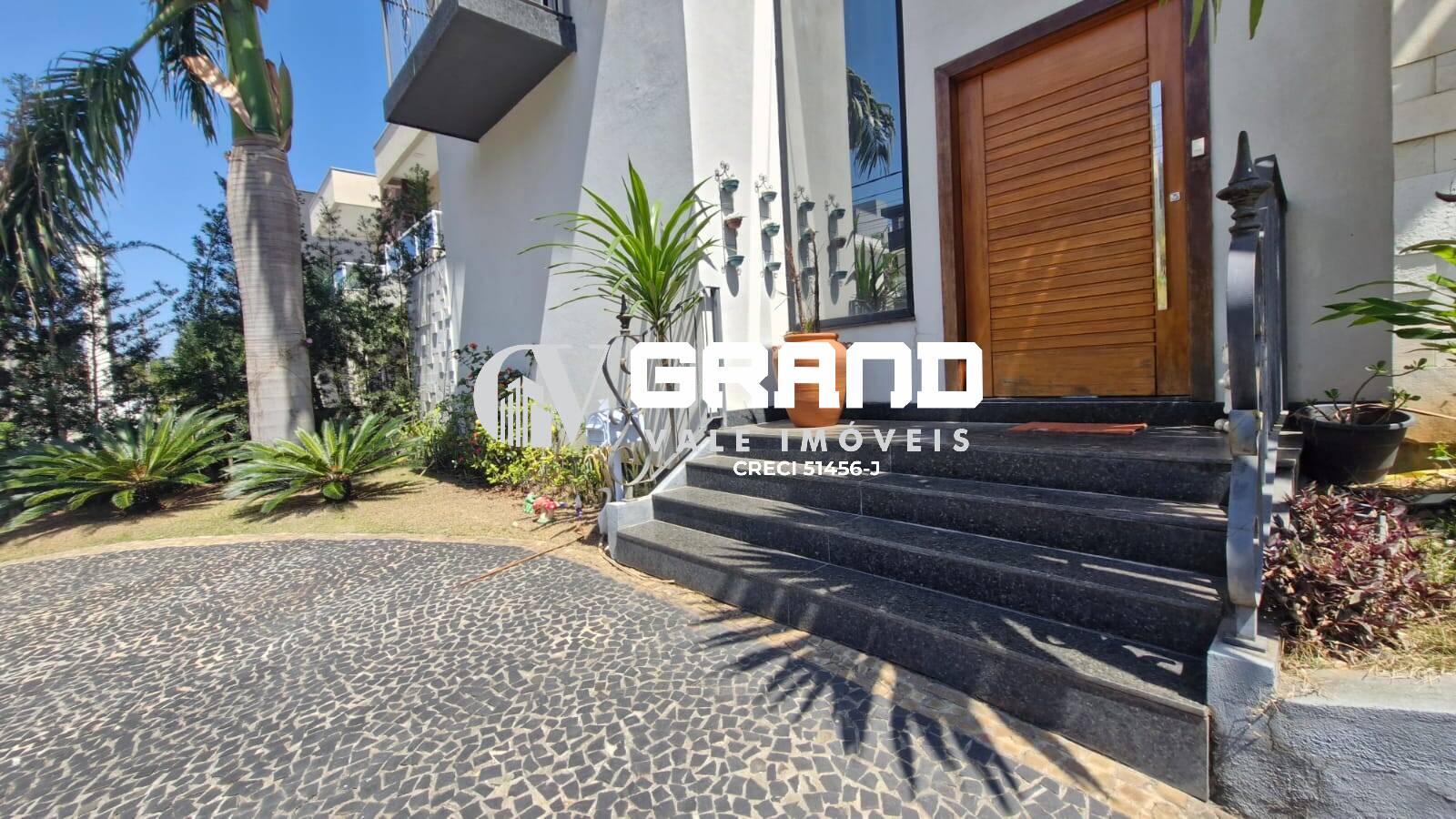 Casa, 5 quartos, 352 m² - Foto 2